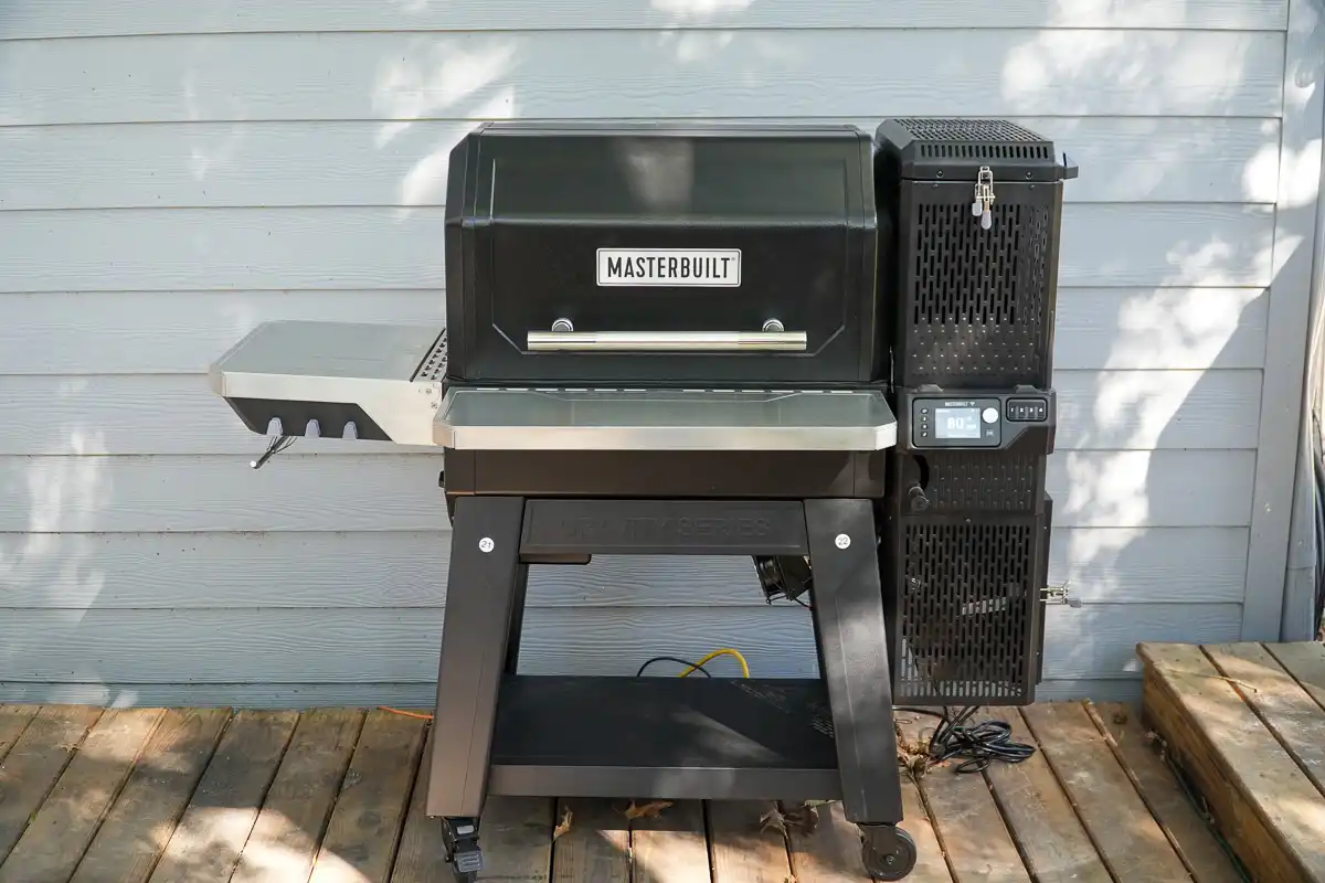 Masterbuilt Gravity Series XT Digital Charcoal Grill and Smoker