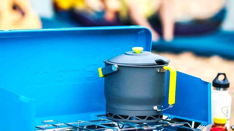 How to Pick an Overland Camp Stove