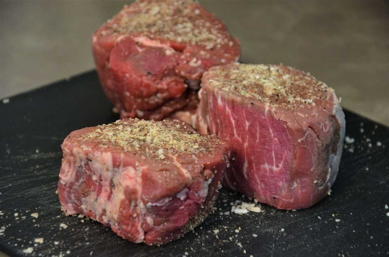 seasoned filet mignon