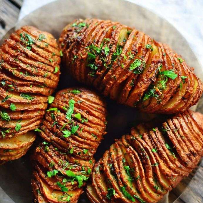 smoked-hasselback-potatoes