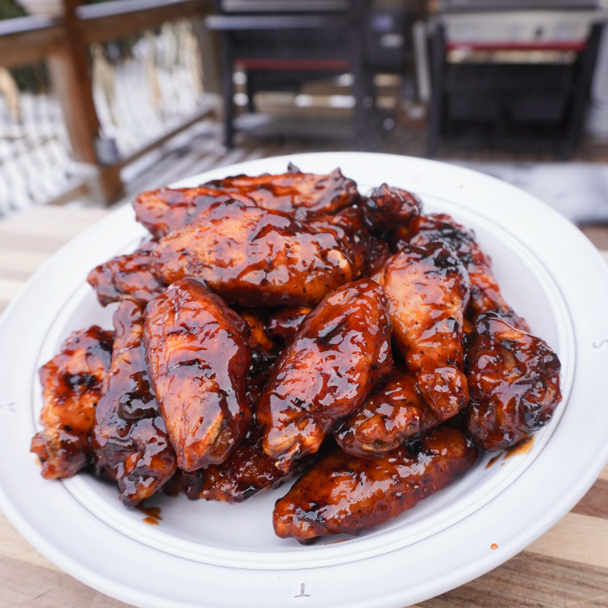 How to grill the perfect chicken wings tuturial.