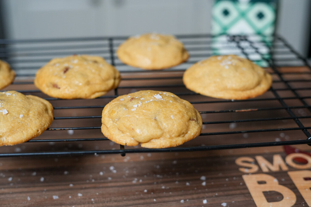 smoked chocolate chip cookings cooling on a wire rack