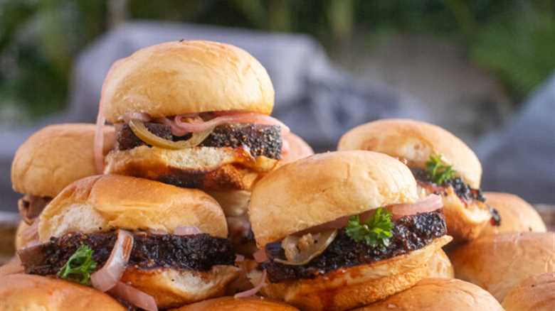 Smoked Beef Rib Sliders