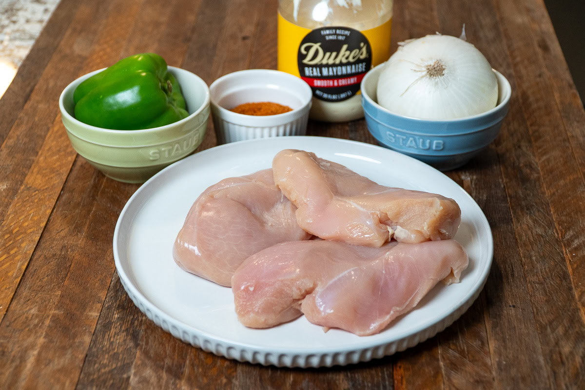 ingredients for fajita chicken skewers.