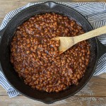 smoked baked beans in cast iron pan