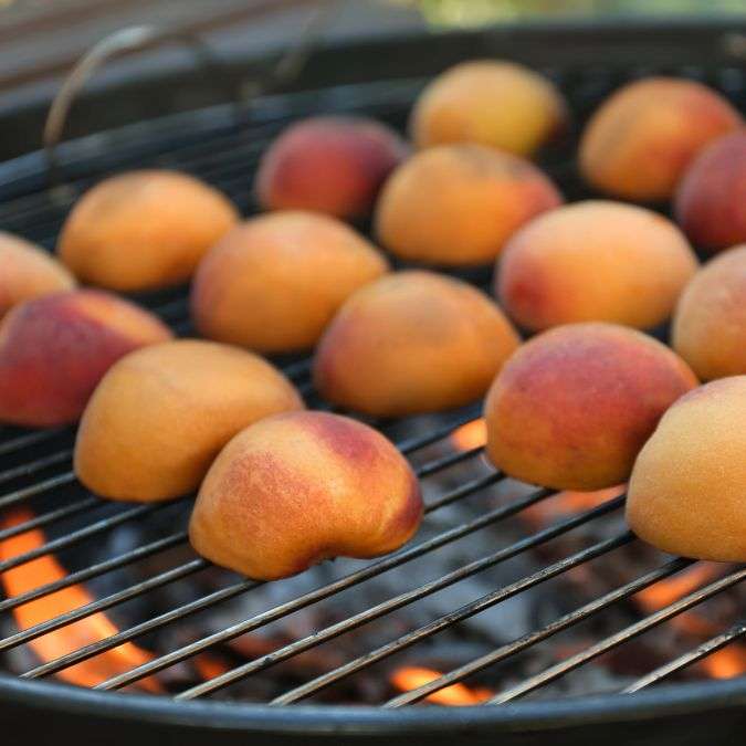 Easy-Grilled-Peaches