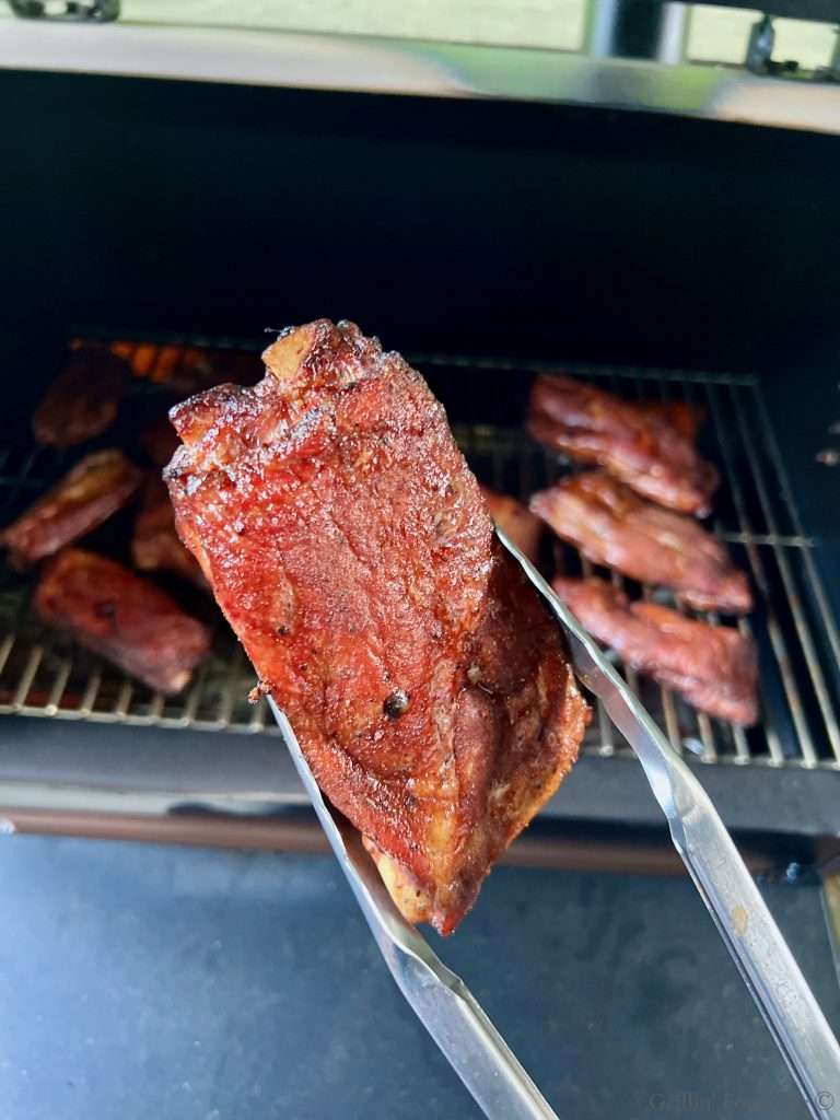 Watch the bones. The bones know when the ribs are done