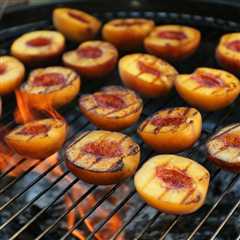 Easy Grilled Peaches (With Cinnamon-Brown Sugar)