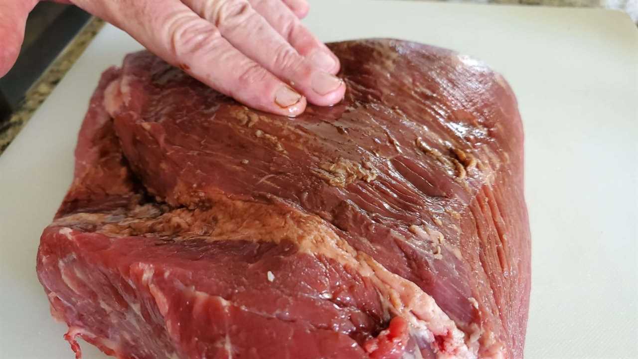 Applying binder to meat