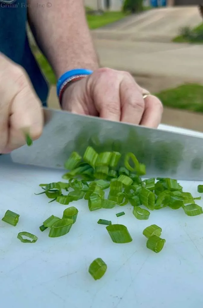 Slicing Green Onion