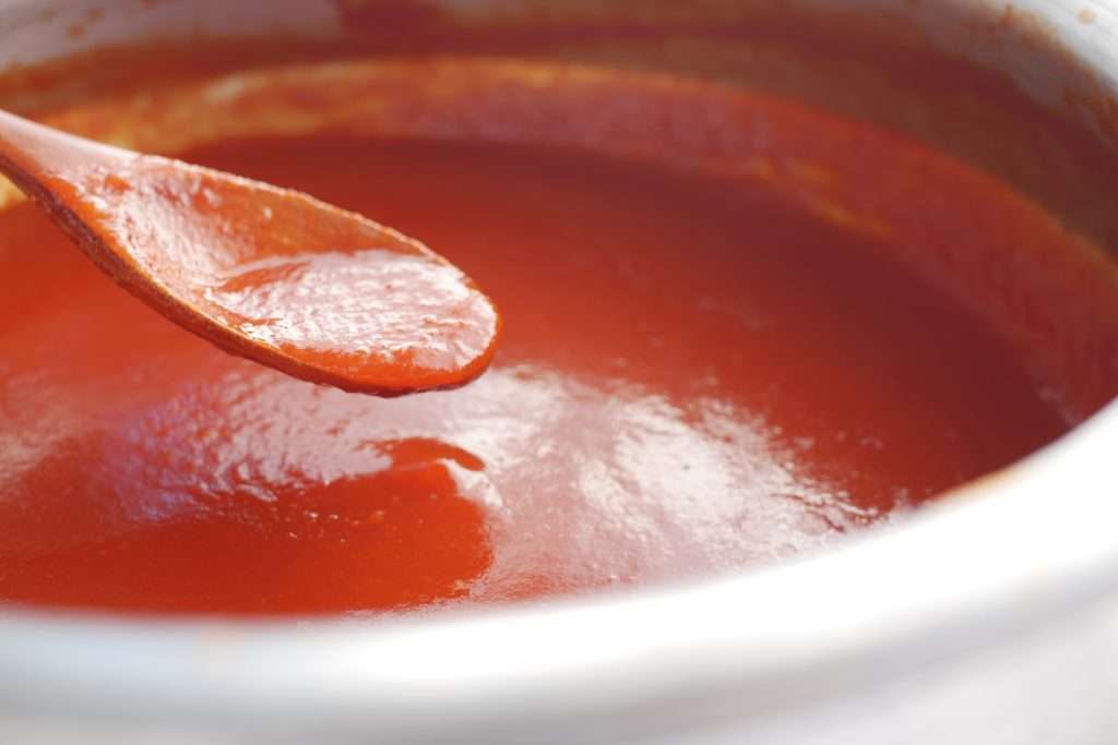 making BBQ sauce