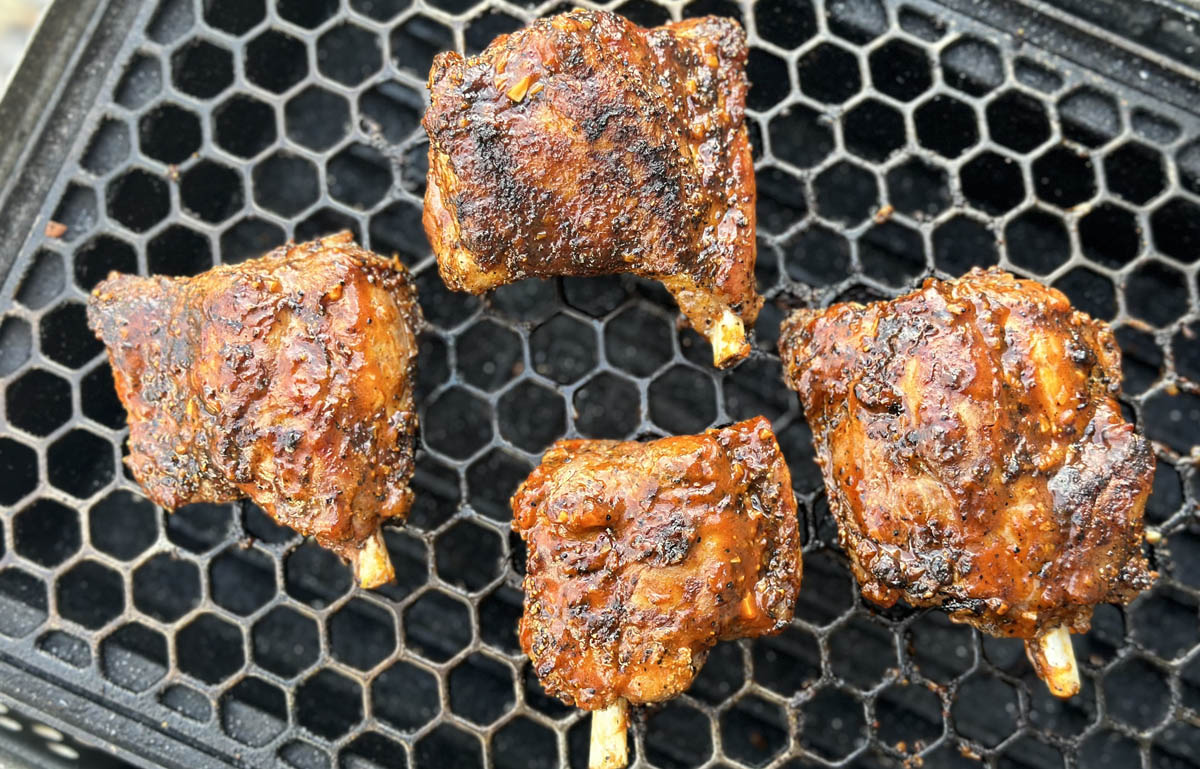 buffalo garlic pig wings