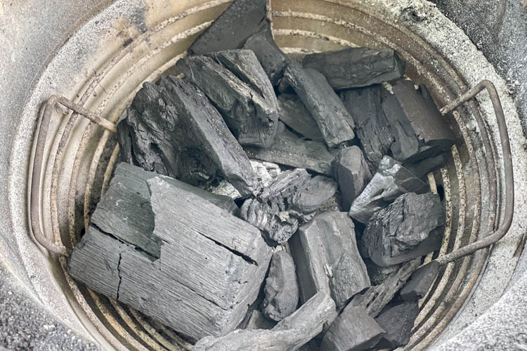 charcoal in big green egg