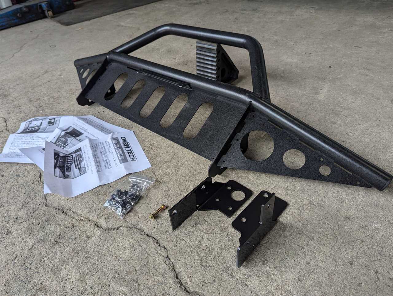 Operation Daihatsu Deck Van: A Diff Lock, Brush Guard, Winch & More