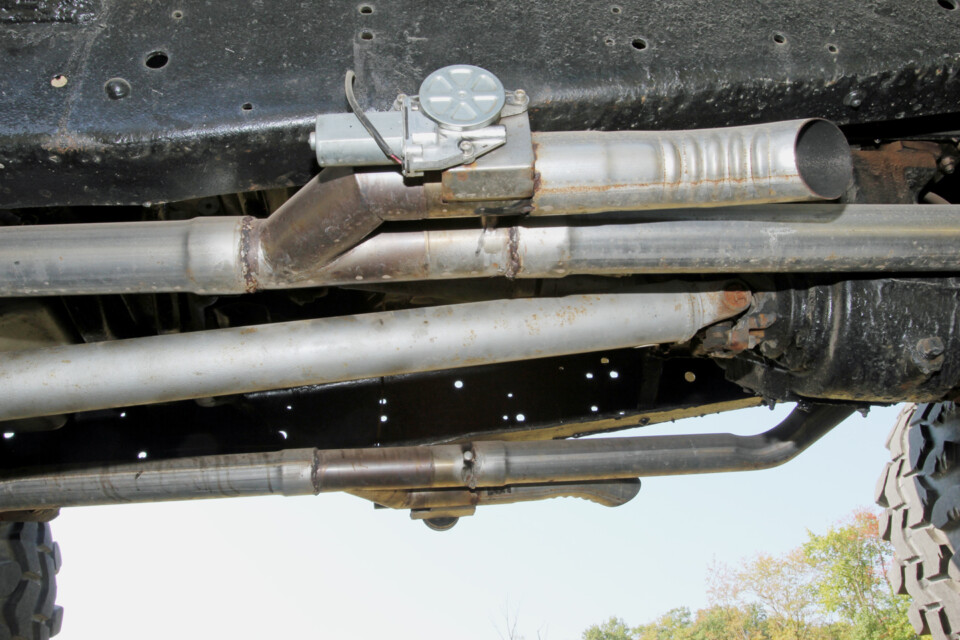 Crown Vic P71 High-Boy: The Big-Block 4×4 Nobody Expected