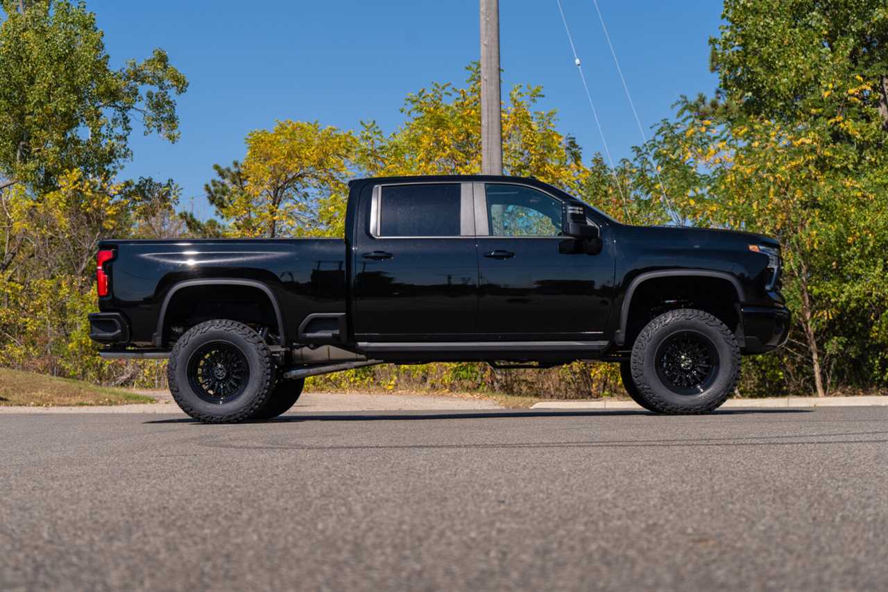 This Lifted 2025 Chevy Silverado ZR2 Is The Ultimate HD Trail Rig