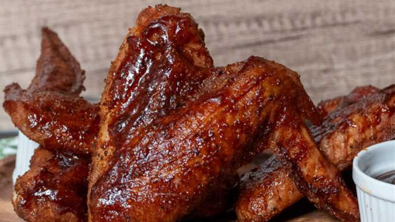 Smoked Turkey Wings (Dino Wings)