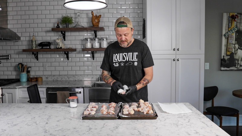 Crispy Grilled Chicken Wings on the Big Green Egg