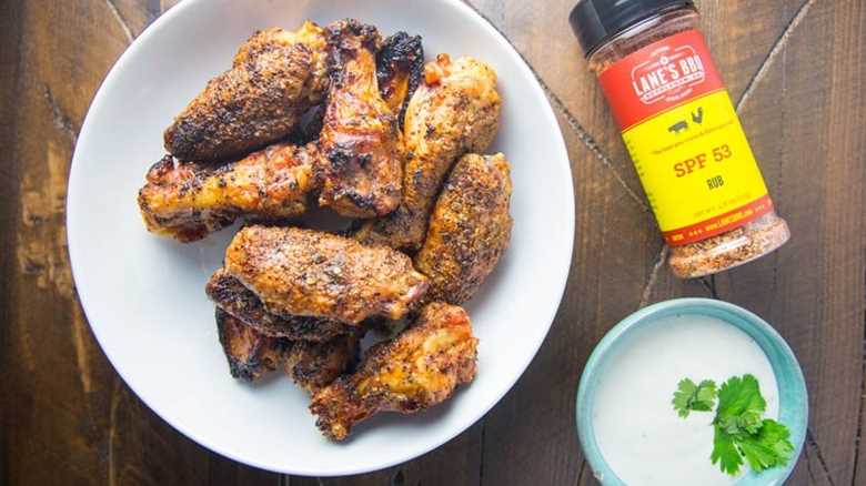 Big Green Egg Spicy Chicken Wings