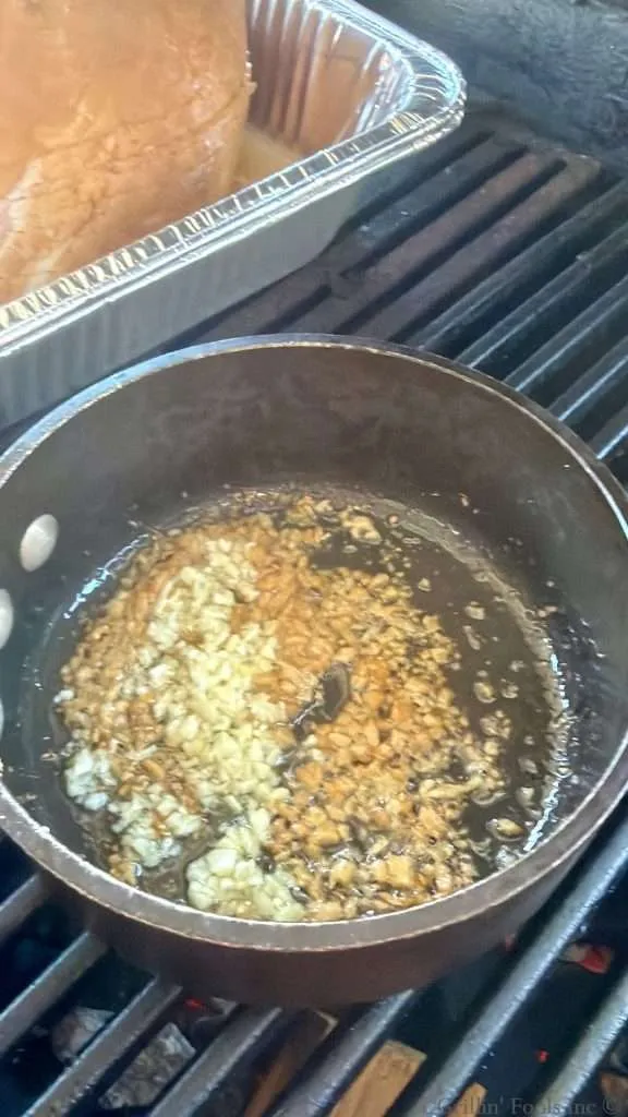 Sautéing ginger and garlic