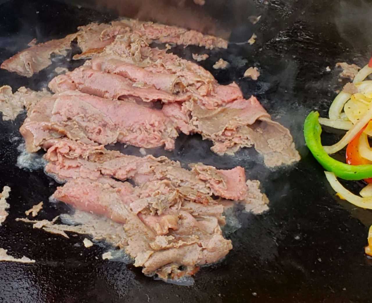 cooking-shaved-steak