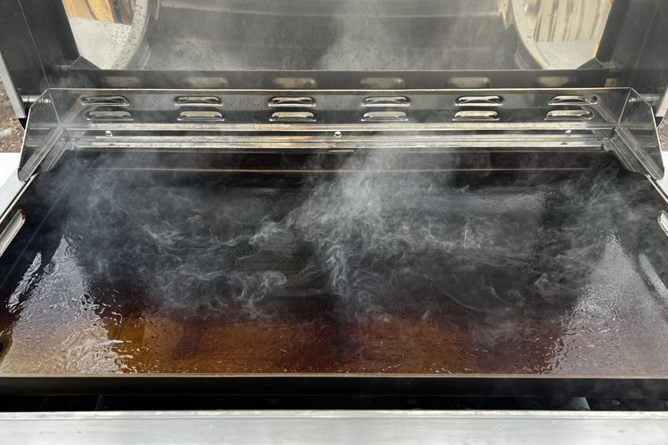 17 Griddle Seasoning Mistakes That Make It Flake, Stick, and Rust