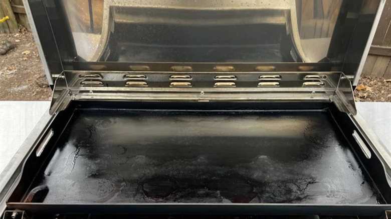 17 Griddle Seasoning Mistakes That Make It Flake, Stick, and Rust